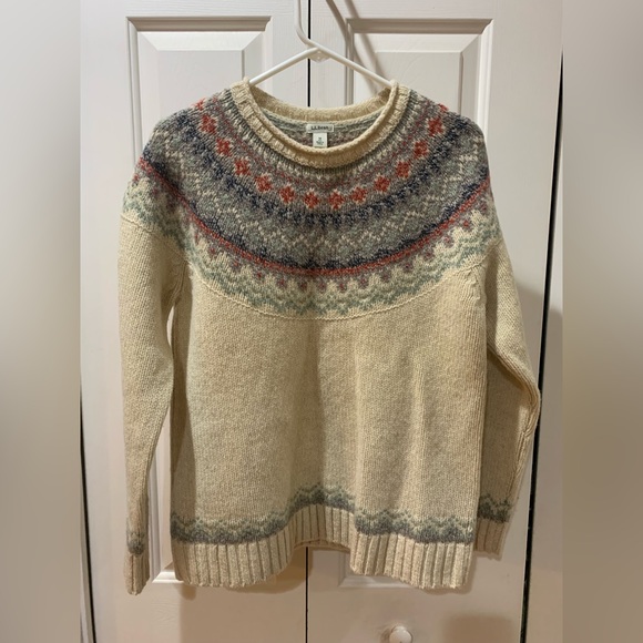 L.L. Bean Sweaters - L.L. Bean 100% Lambs Wool Fair Isle sweater size Medium